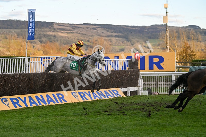 130325-Sine Nomine-WR-2104 - 13th March