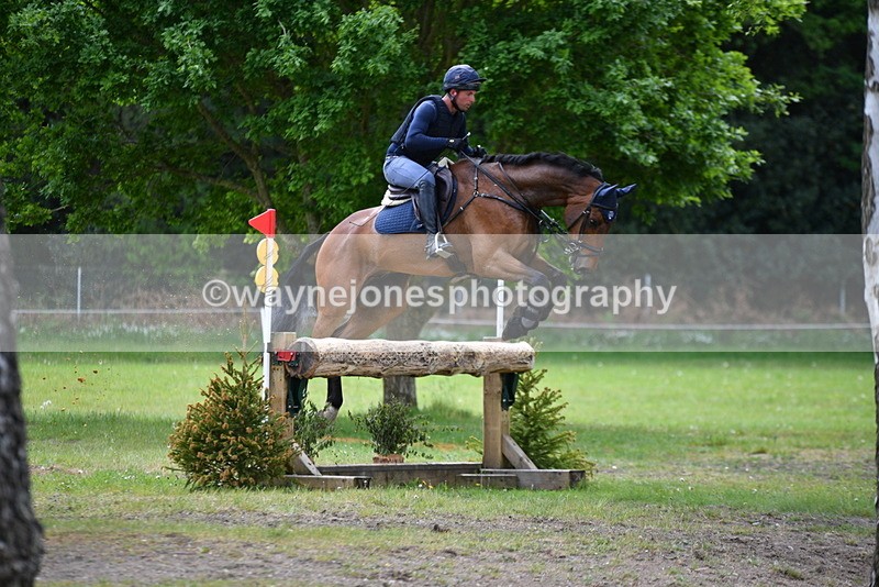 WJ5_5104 - Time 12:04 to 13:05