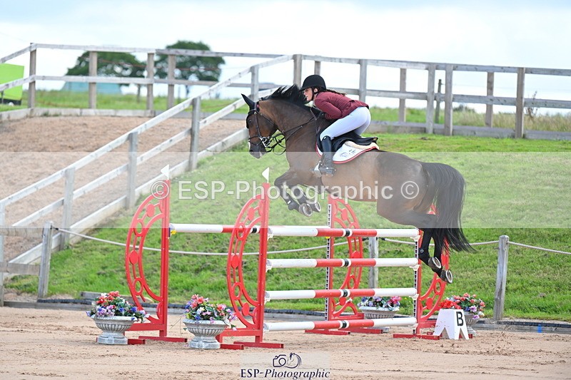 230721A-104016-05398 - Cls 6, 2 Star Medium 1.35m