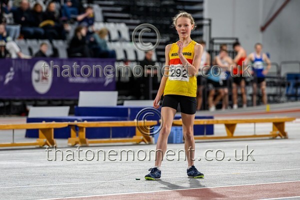 AgeInd25SUN-914124 - Field Female