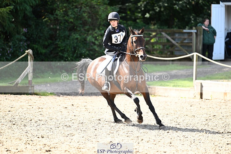 240824X-114326-25348 - 70cm Round 2 10.30 to 12.10