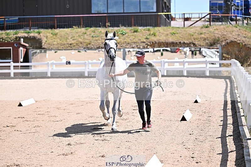250716-123000-00019 - Trot Up 12.30 to 1.30