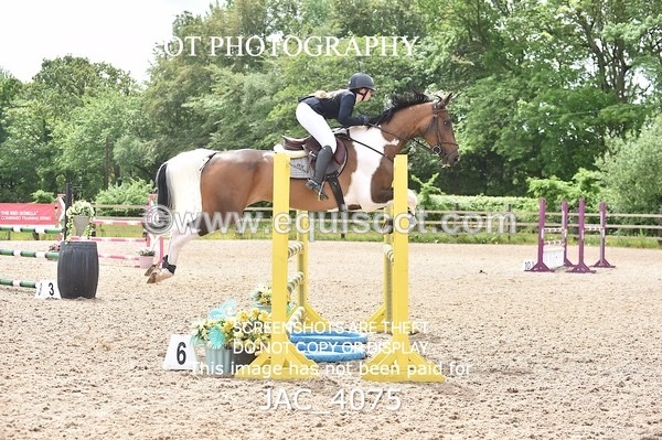JAC_4075 - CLASS 4 - SAT -Senior Newcomers/ 1.10m Open
