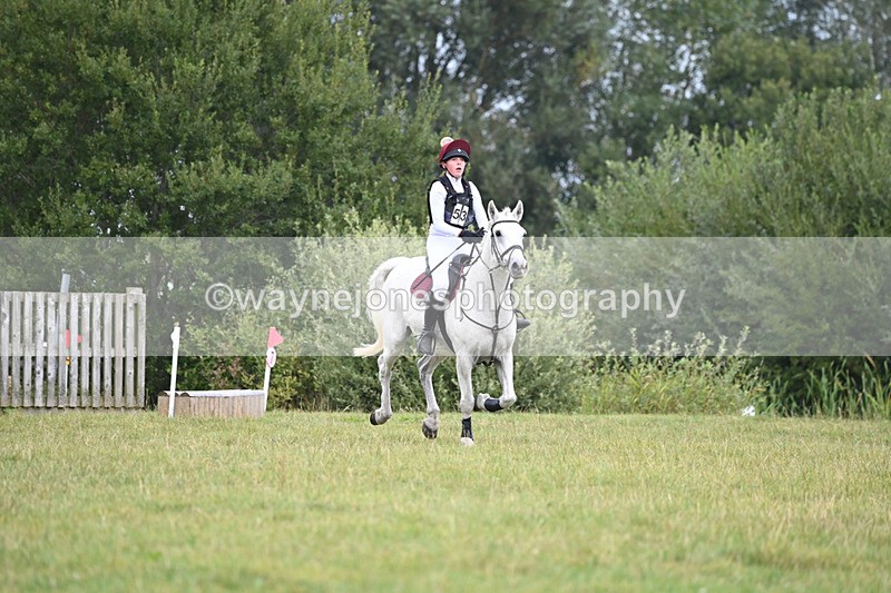 WJ6_3392 - 80cm XC Time 15:45 to 16:02