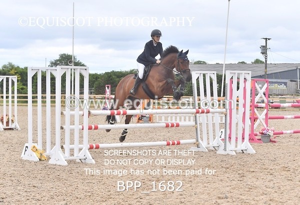 BPP_1682 - FRI CLASS 4 Senior Newcomers/ 1.10m Open