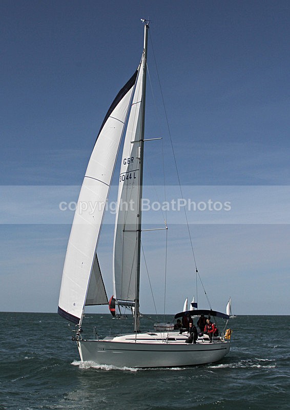 130601 GBR3044L IMG_7051 - ROUND THE ISLAND RACE - 1st June 2013