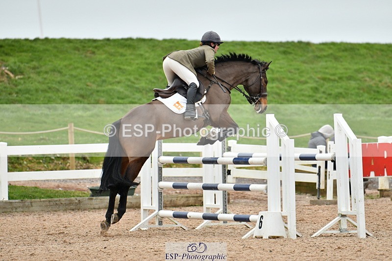 240112A-122644-00722 - Cls 5 Newcomers and 1.10m Open