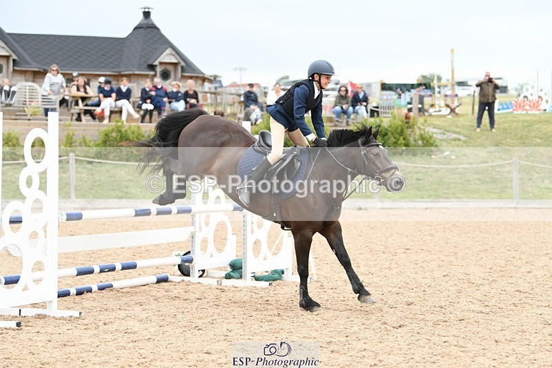 250807-135848-01464 - 90cm Round 2