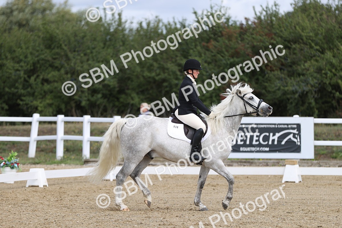 SBM_001470 - Class 2 - Intro 4 Champs - 10.56-11.44