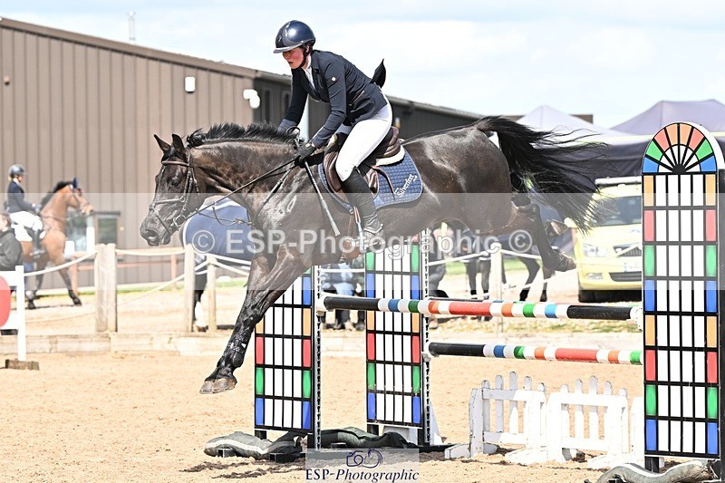 250416-130739-00924 - Cls 4 Newcomers and 1.10m