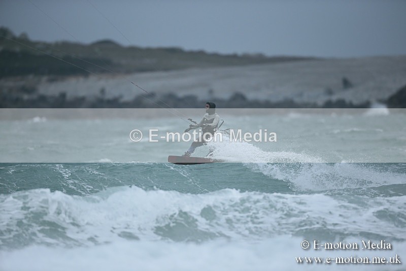 KS 030413-90 - Kite Surfing