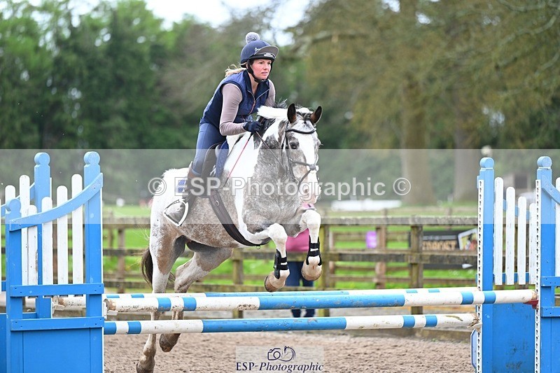 240411-144313-00512 - Group 3 SJ