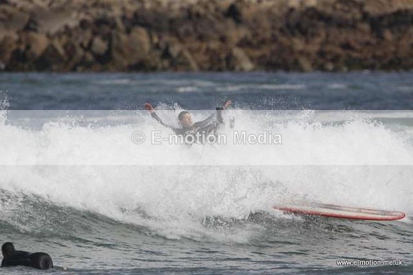 SU 090509 48 - Surf May 09