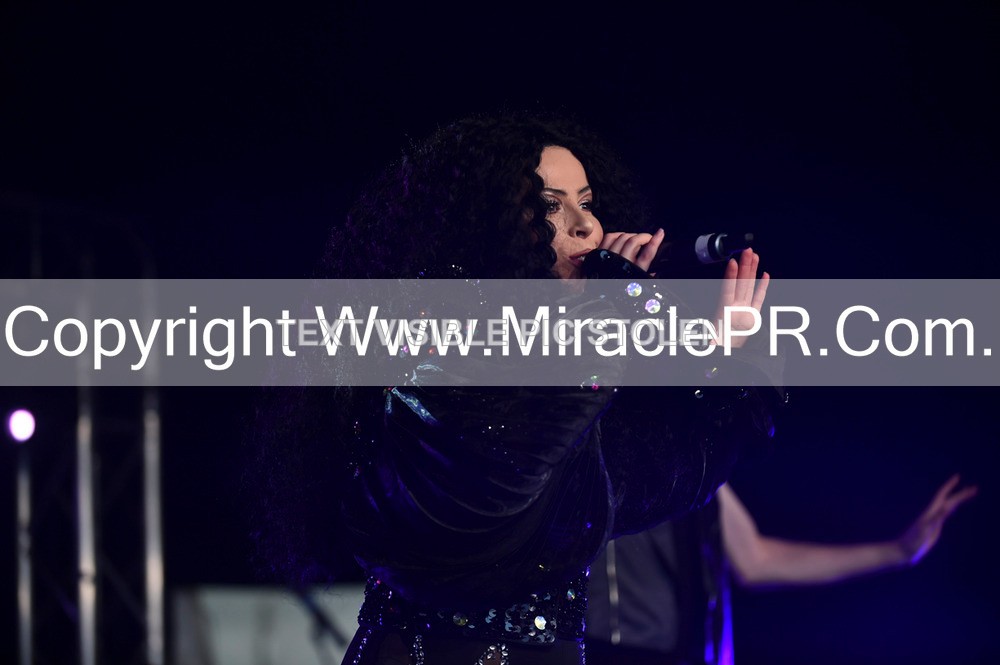 SH4_5905 - The Cher Experience