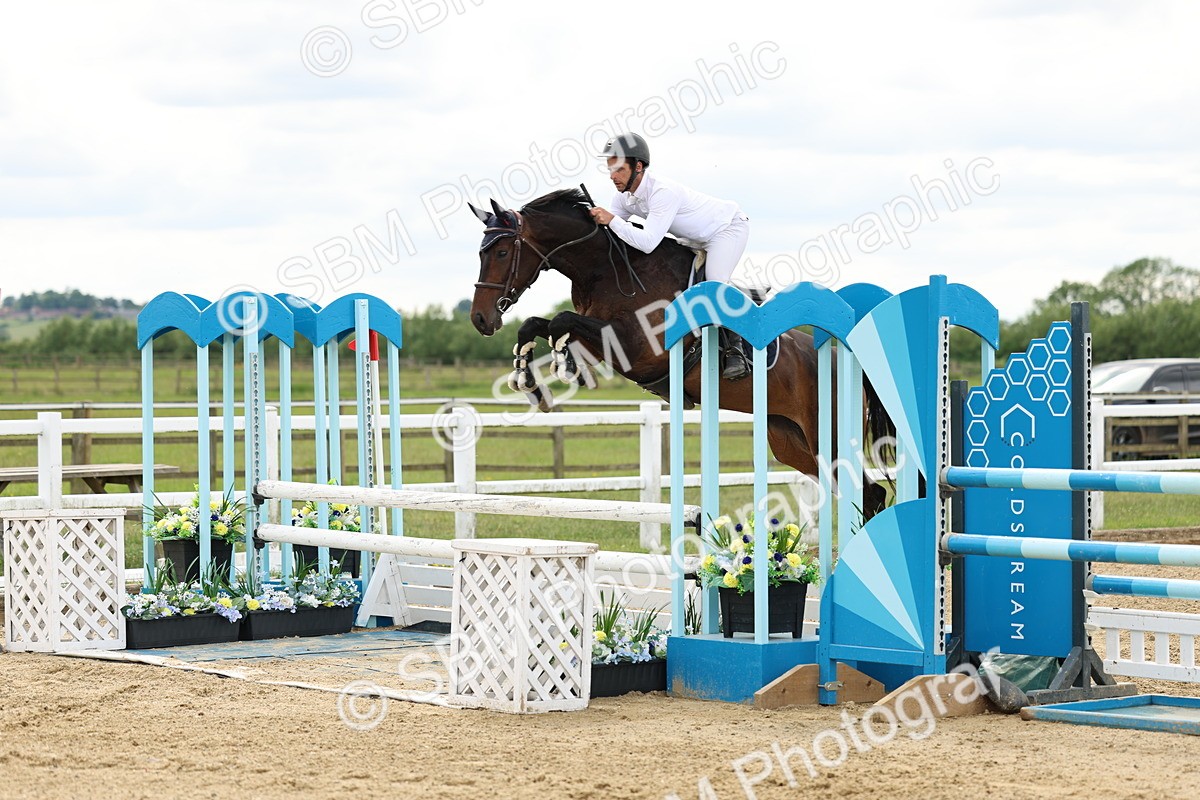 SBM_006158 - Class 19 - Senior Newcomers - 1.10m