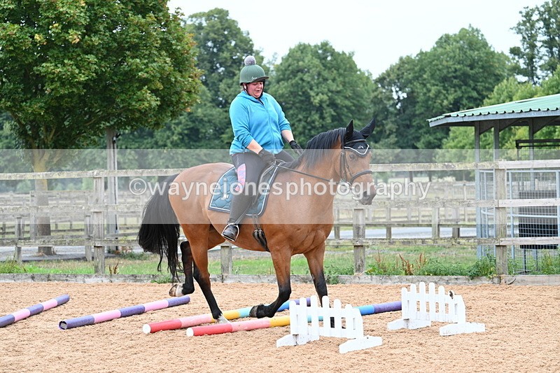 WJ7_8581 - Poles 11:00am