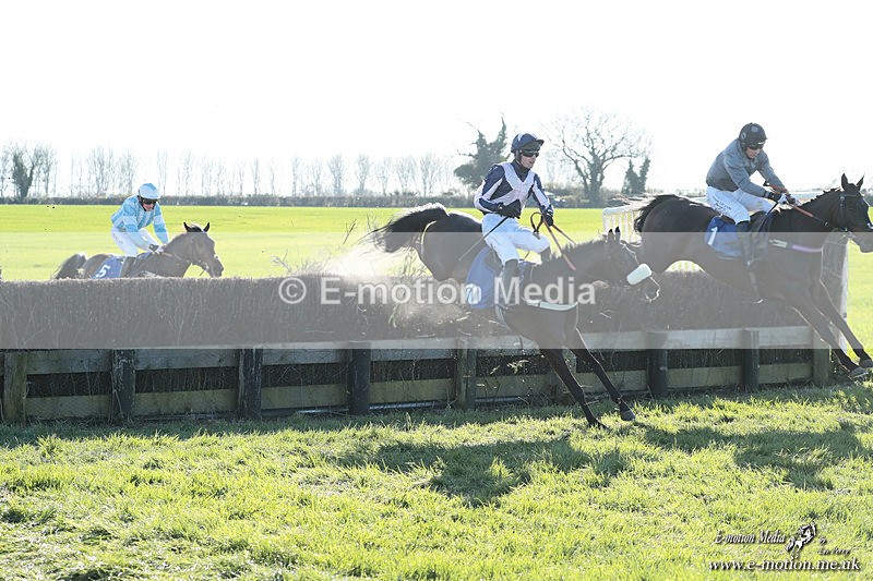 PtP 210326 1038 - VWH Cirencester Races 21/03/26