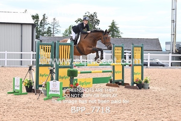 BPP_7718 - CLASS 16 FRI GFS Saddles Senior Newcomers/1.10m Open
