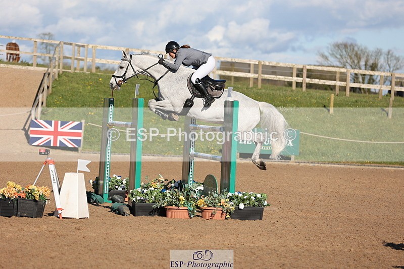 240419A-173056-09837 - Cls 10, 2 Star Big Tour 145cm  Break to End