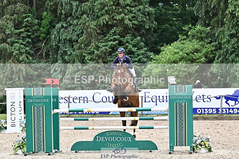 250524A-142159-12462 - D-460-Jenny.Caras-SOMMERSBY