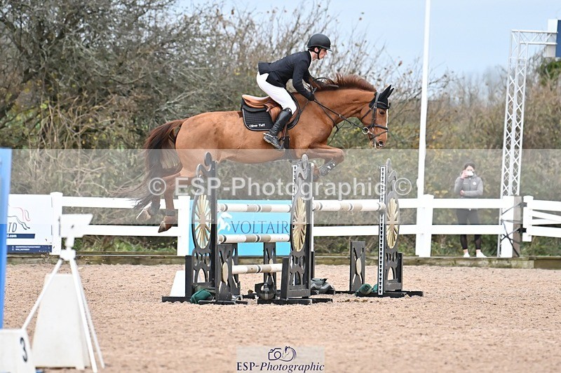 241206-142612-01098 - Cls 6 Foxhunter and 1.20m Open