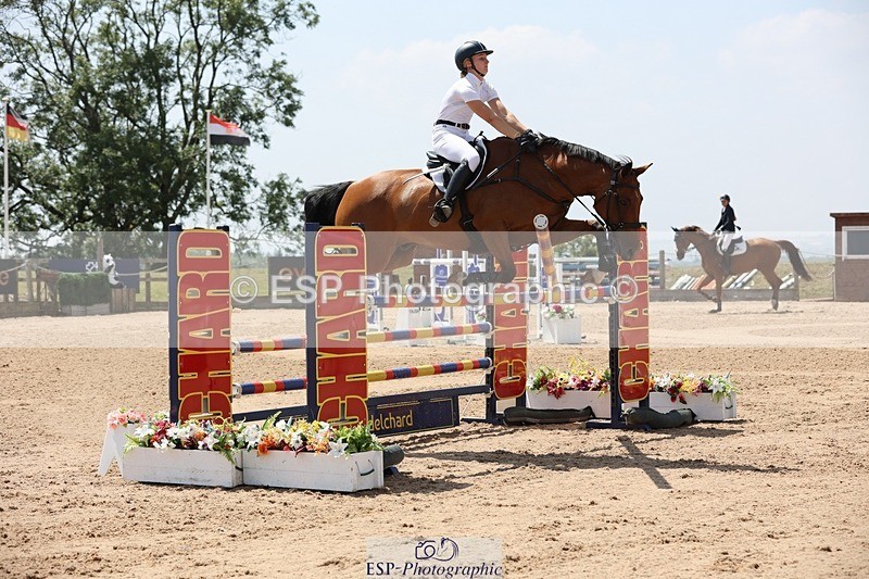 250725-140154-03135 - Cls 3 Snr Foxhunter