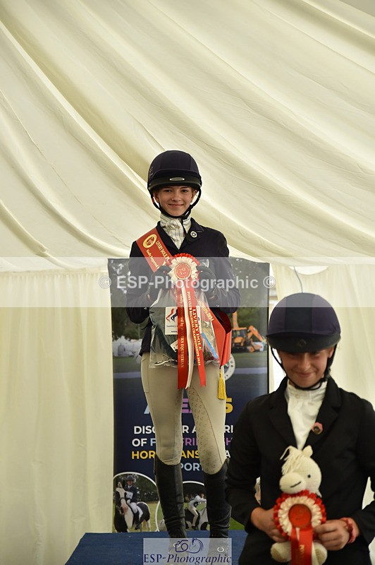 240824X-150506-30388 - D70 and 70cm SJ Presentations