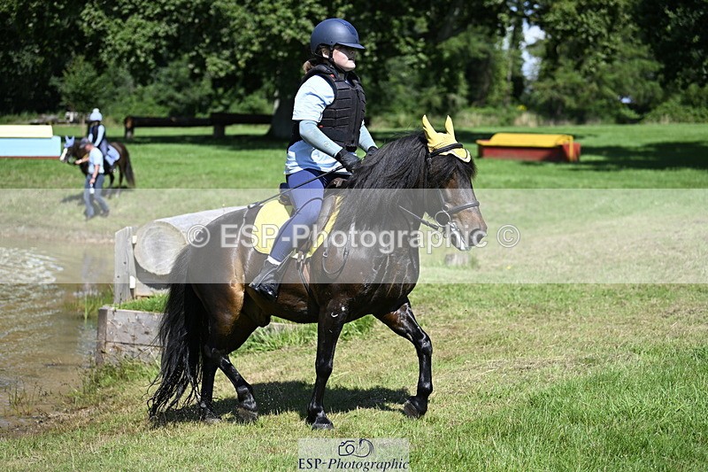 240728B-112612-01067 - Theo's Group XC