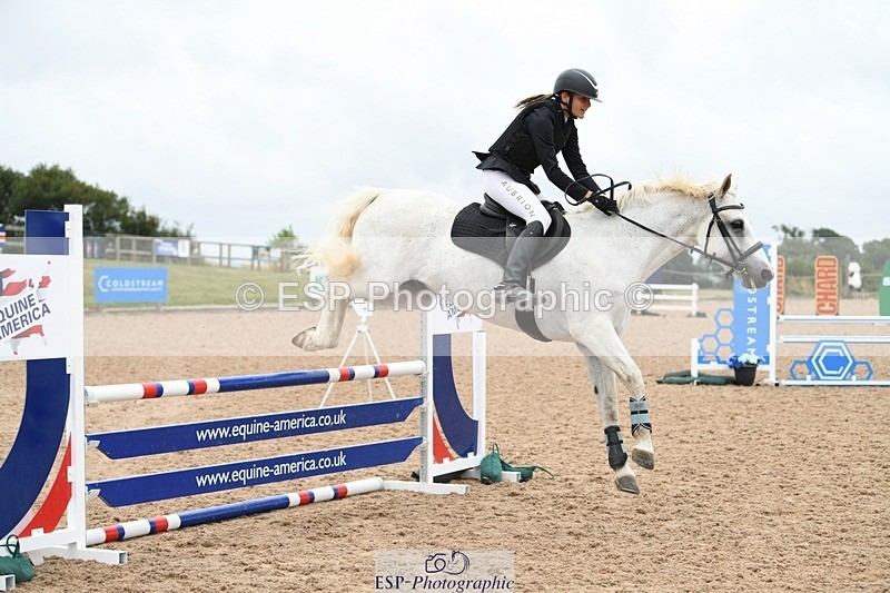 250807-110440-00444 - 90cm Round 1