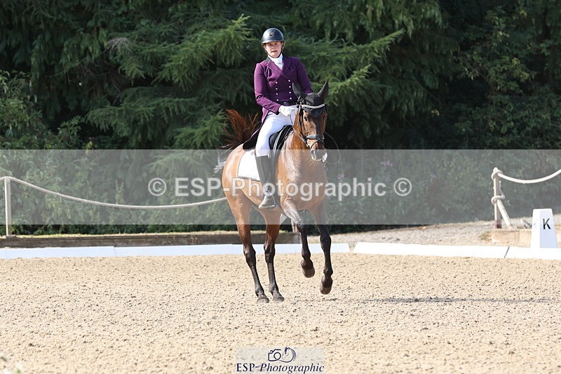 250809A-101049-02315 - 004-Nicola.KayesBoss.X