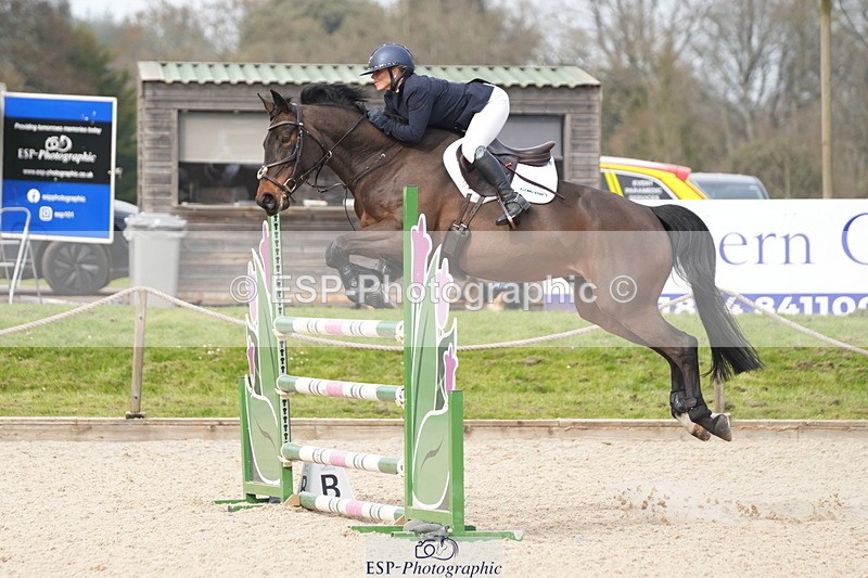 260322A-142204-01971 - 13 Foxhunter 1m 20 Open
