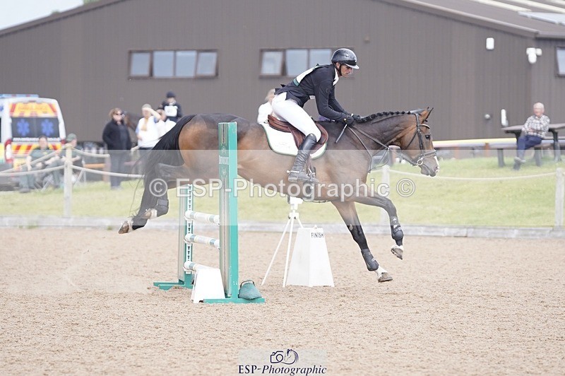 240831A-110802-01083 - 111-Joe.Roome-MEADOWMARSH.DANCING.MILLIE