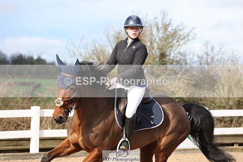 240223A-115028-00958 - Cls 4 Snr 1.05m Open