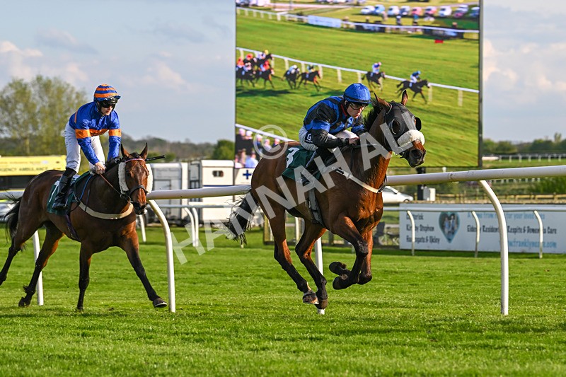 300424-Race 3-Ney-2687 - Race 3