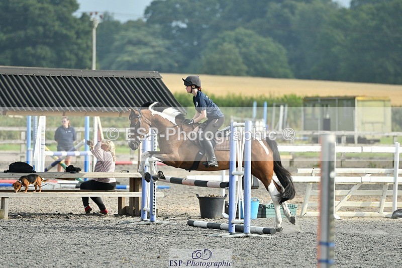 230817-093238-00196 - Theo's 1st Group - Arena