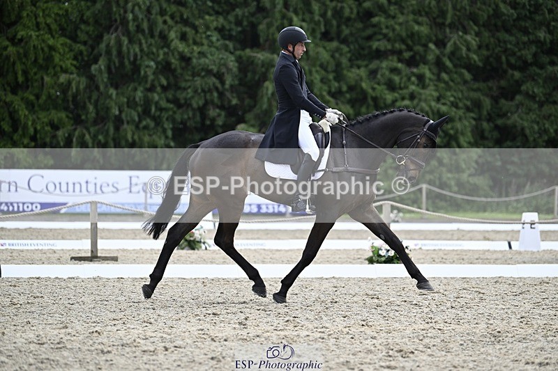 000101-190718-03859 - 426-VISCOUNT_VIKTOR-Tim_Price