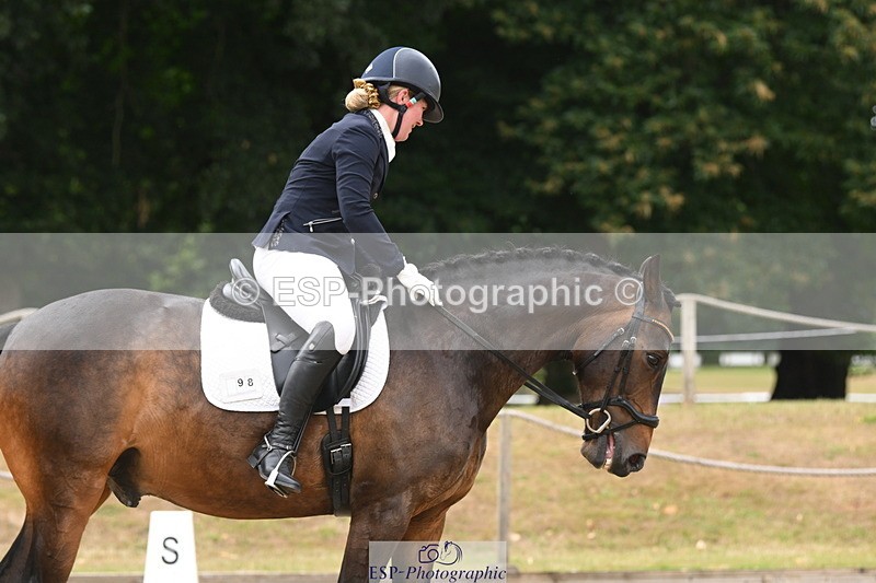 250720A-121627-10213 - 098-Becky.Littleton-Optical.Illusion