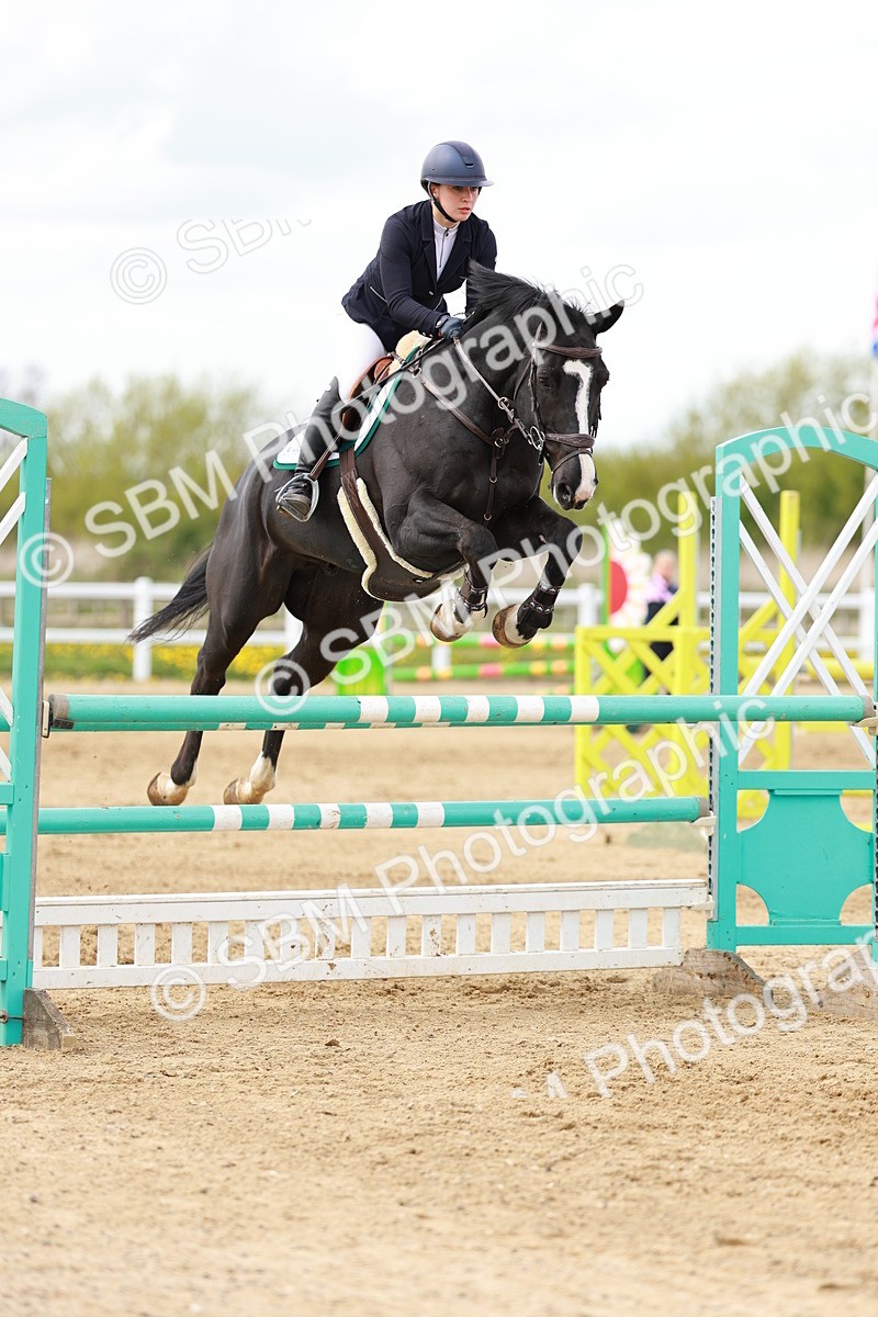 SBM_002317 - Class 4 - Senior Newcomers - 1.10m
