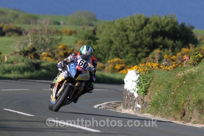 Peter Hickman* BMW / Ice Valley by Motorsave Trade - Monday Practice Solos