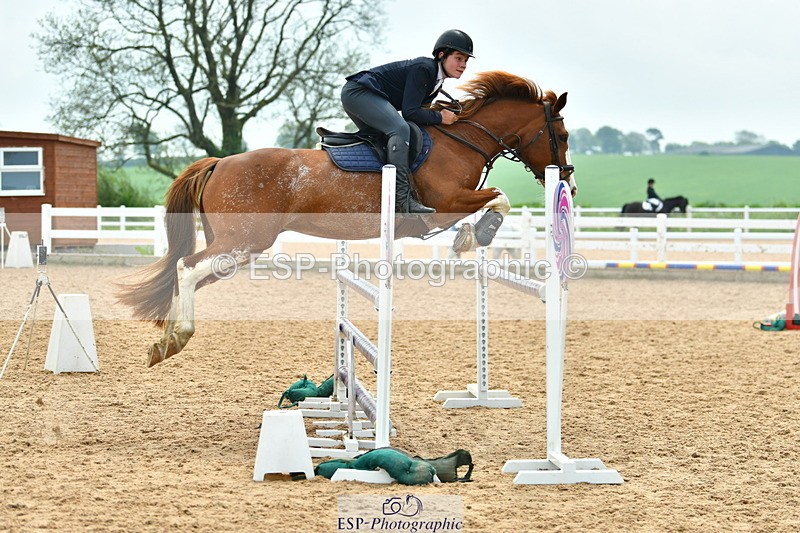 230514A-131346-02893 - Cls 25 Pony Foxhunter & 1.10m Open