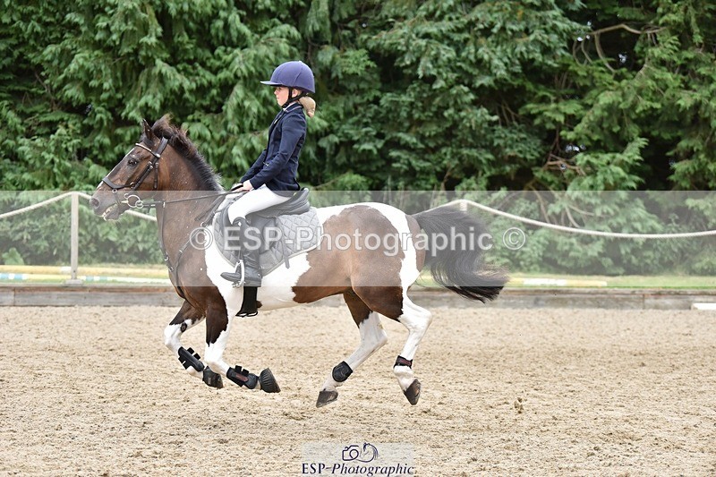 240802-114458-02802 - 90cm Round 1