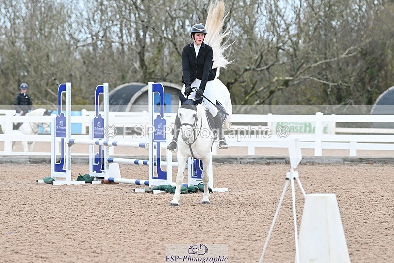 231119A-084627-04230 - Sun Cls 2 British Novice & 80cm Open