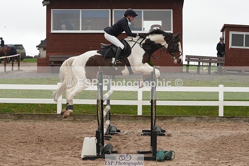 251109-120125-03706 - Cls 20 Newcomers and 1.10m Open