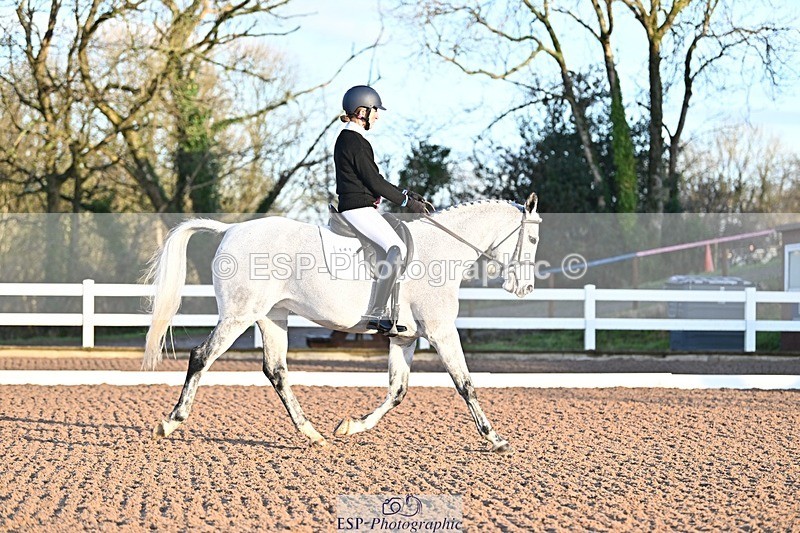 241214-092640-00939 - 141-Sophie.Hawke-RAINBOW.DREAM