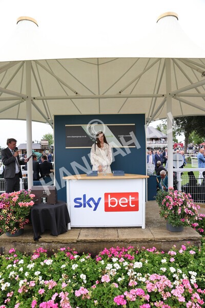 yr18082022r3-64 - Race 3 3.00pm Clipper Logistics Stakes
