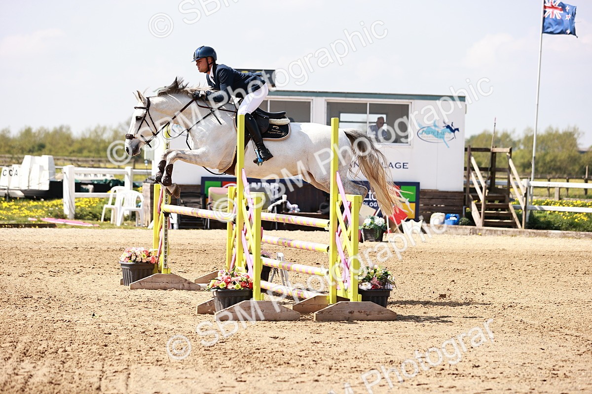  - Class 23 - Senior 1.05m