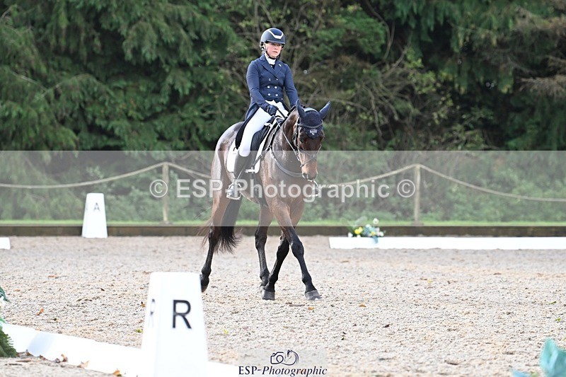 231019-100302-01316 - 030-MONBEG.SHELBY-Kat.Raybould-DR
