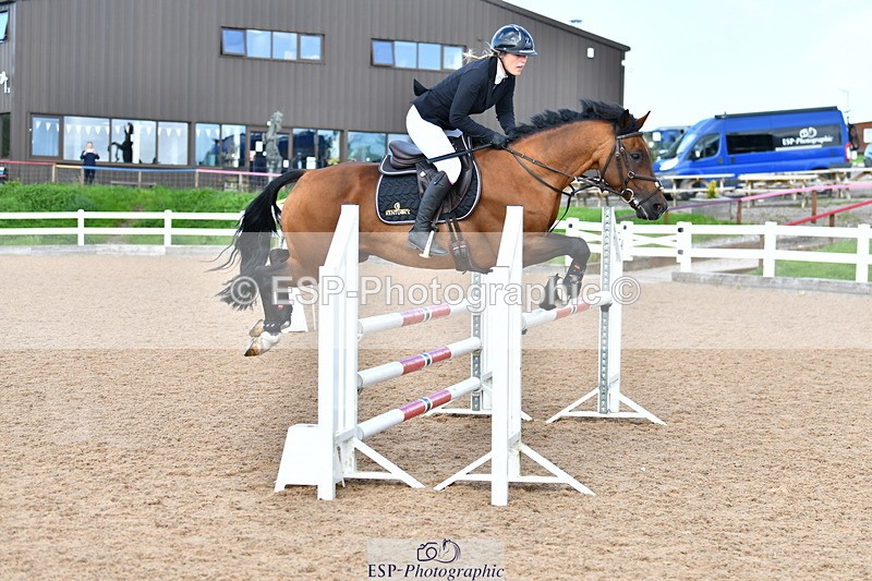 230819A-160338-01104 - Cls 33 1.05m Amateur Qualifier