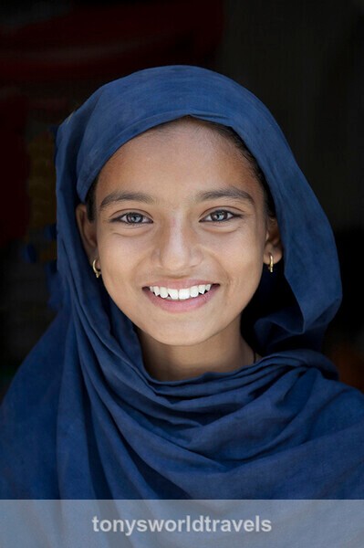 Smiling girl with blue Shawl, India - India