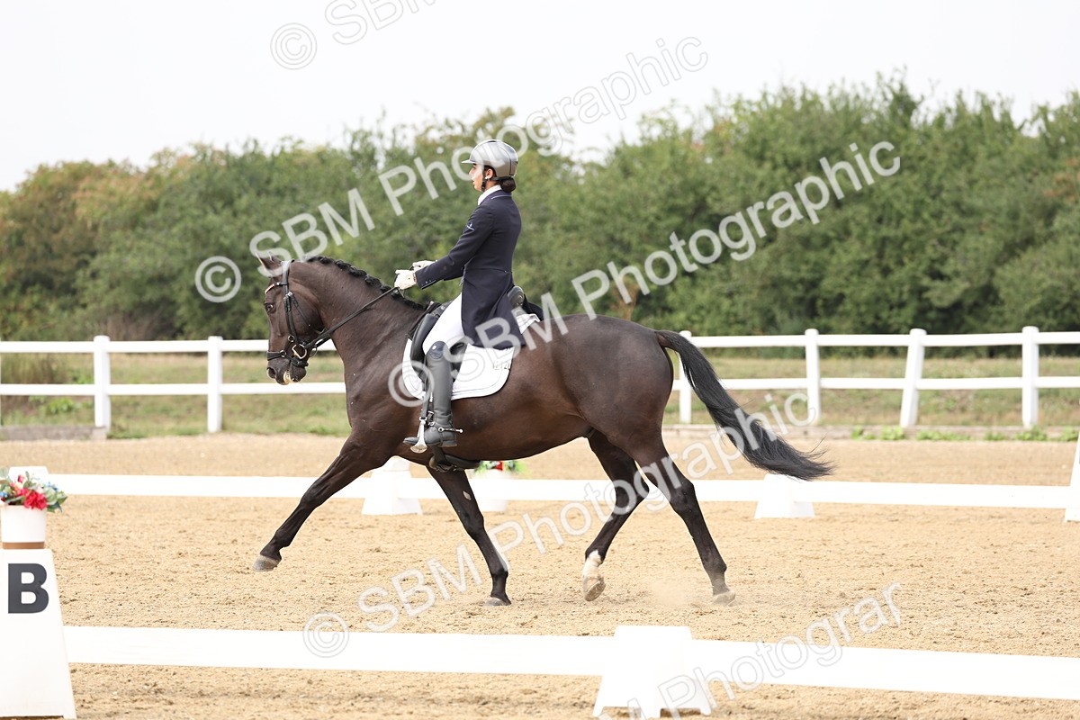 SBM_007552 - Class 9 - FEI INT I - 14.57-15.45